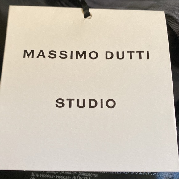 NWT. Massimo Dutti Studio Gray Viscose Blend Darted Wide-Leg Trousers. Size XS. - Picture 6 of 10